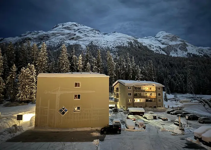 מלון דירות Aladin 3*